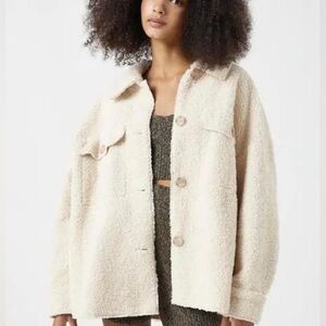 Pull & Bear cream faux shearling teddy jacket - size Large (L)